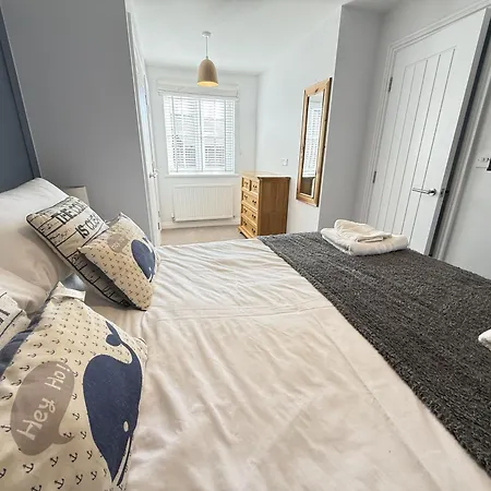Admirals - Part Of The The Bay Village With Pool, Gym And Direct Access, Pub, Restaurant, Tennis And Meadows Walks בית נופש פילי